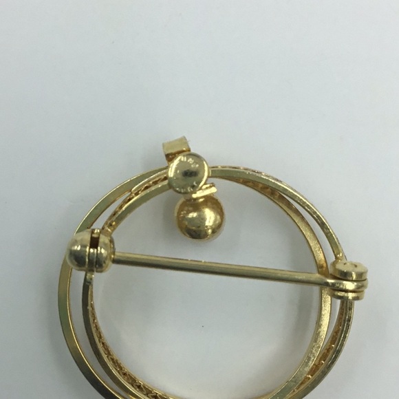 12K GF Circular Brooch With Genuine Pearl Clip Pin - Picture 4 of 8